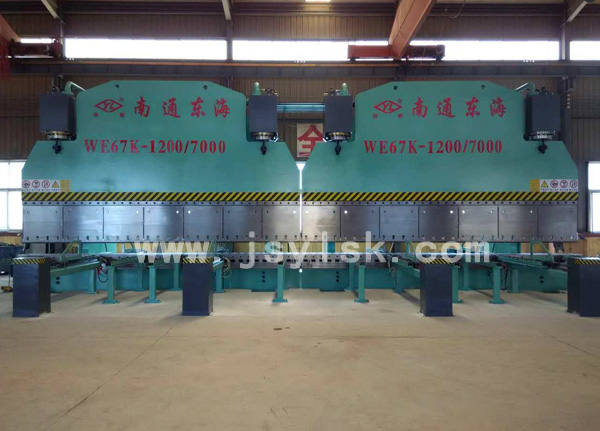 WC67Y/E系列雙機聯動折彎機