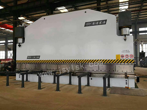 WE67K-1200/9000大型折彎機